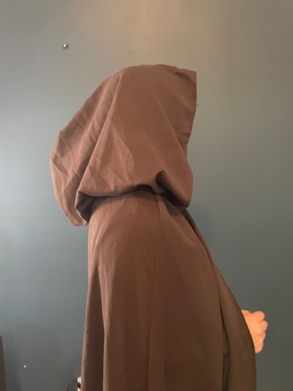 Knee length cloak with hood - Picture 4 of 4